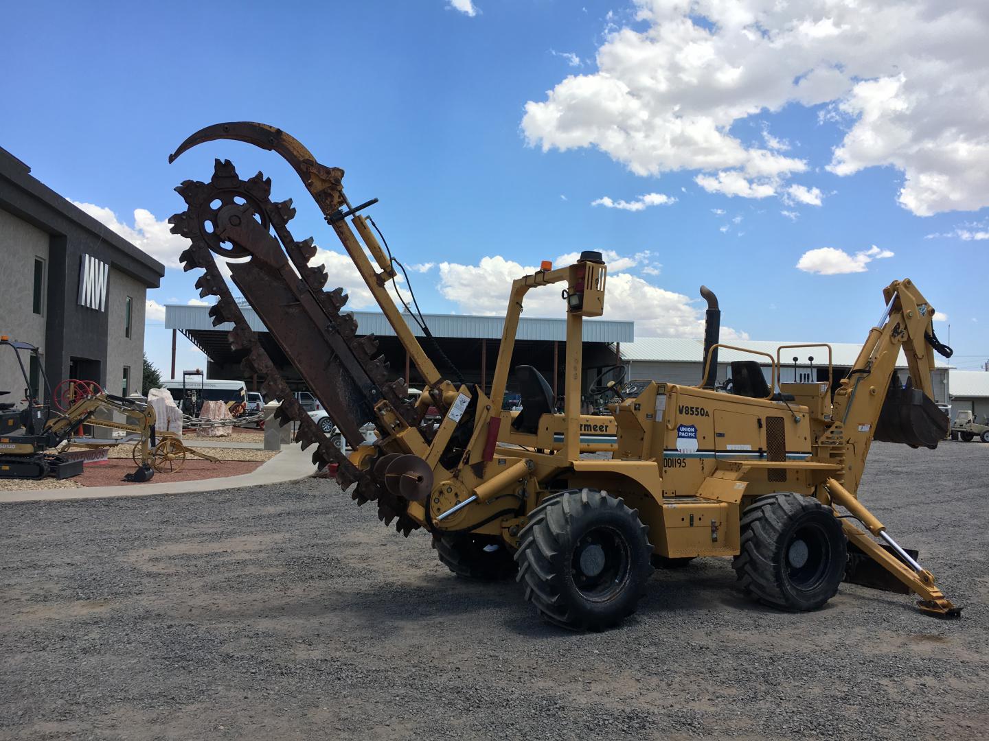 ./imagenes/INVOICE/2019/16808/ZANJADORA VERMEER V8550A (4).JPG